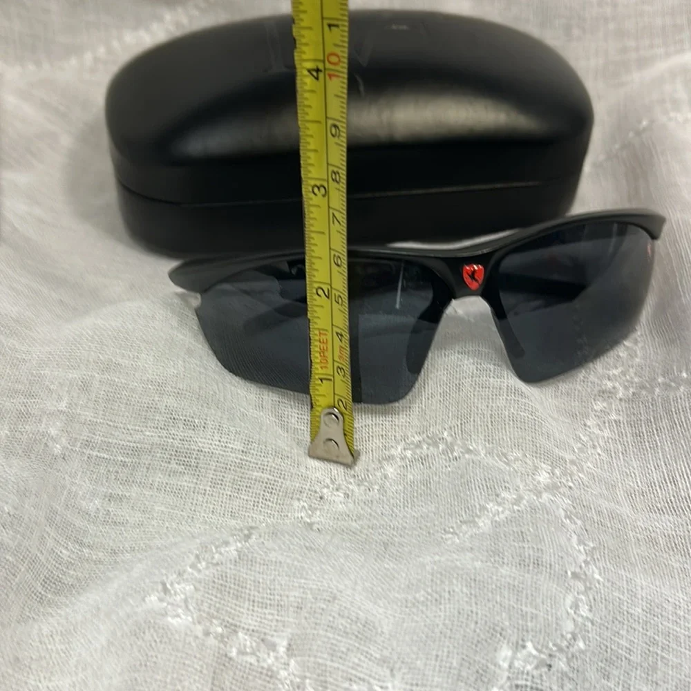 Khan lightweight sport sunglasses